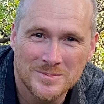 Dr Russell Hunter