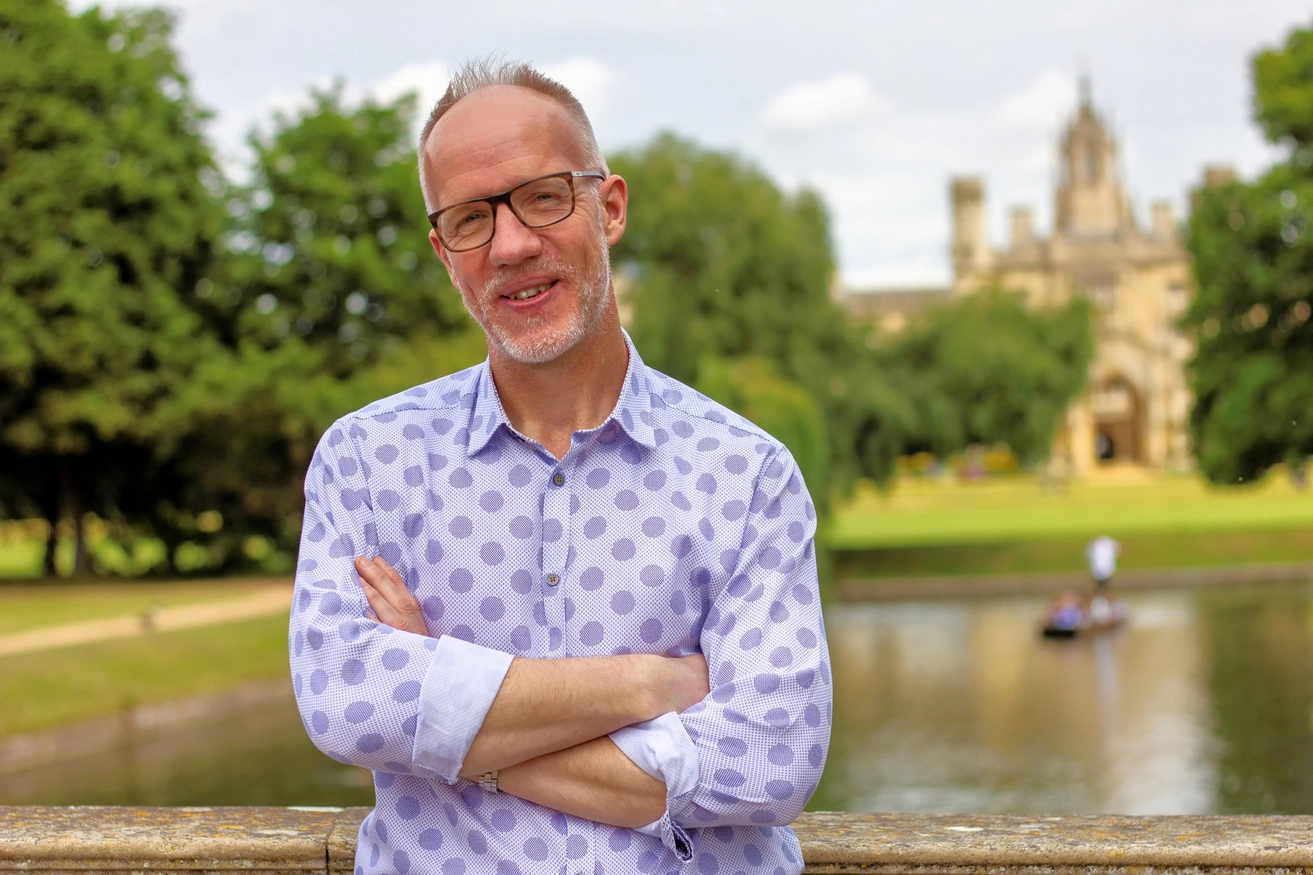 Simon Hall